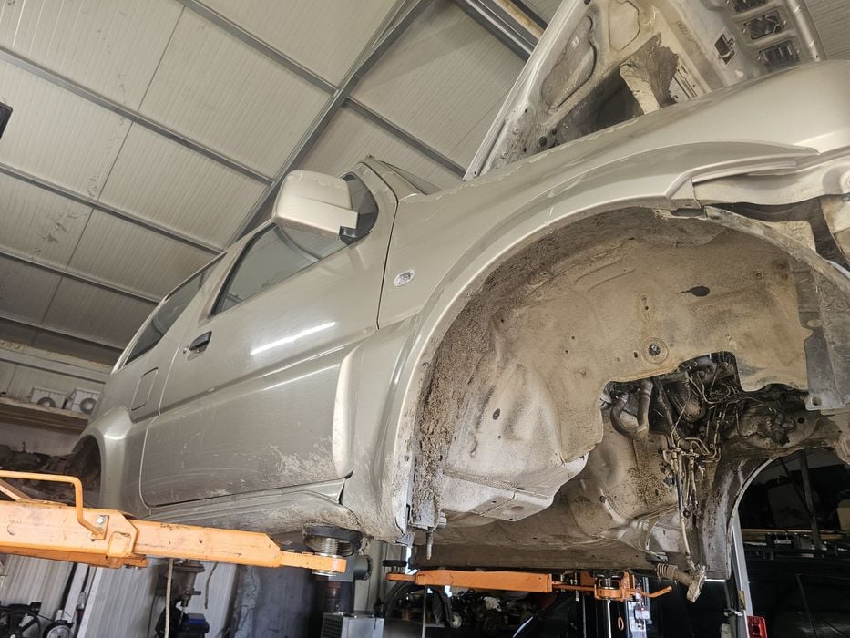 Piese Suzuki jimny/Transmisie/Elemente caroserie