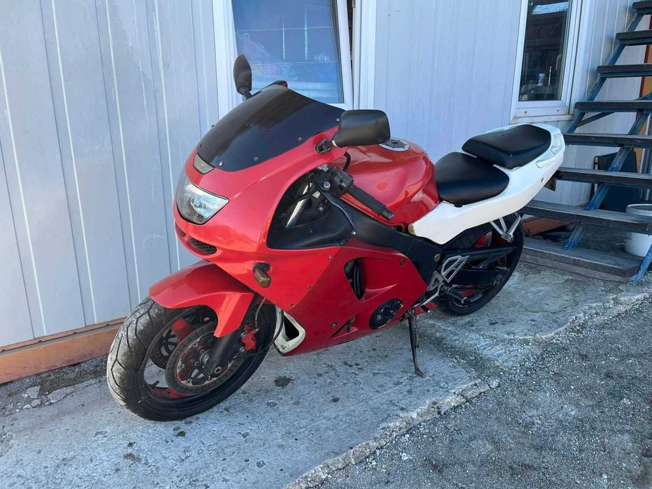 1996 Kawasaki Ninja 600 ZX-6R