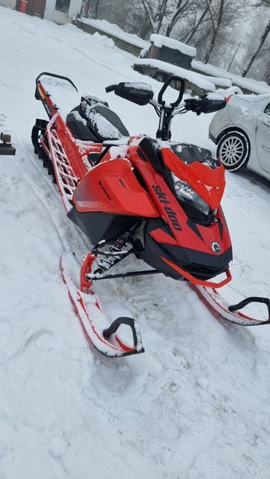 Snowmobil Ski-Doo Summit X 850 E-TEC 2019 SHOT