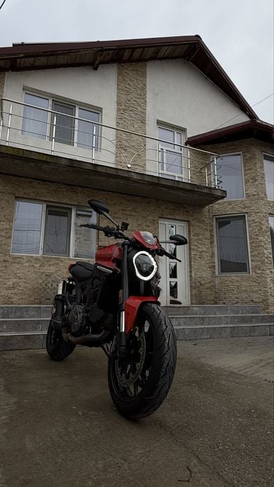 Ducati monster 937+ 2023