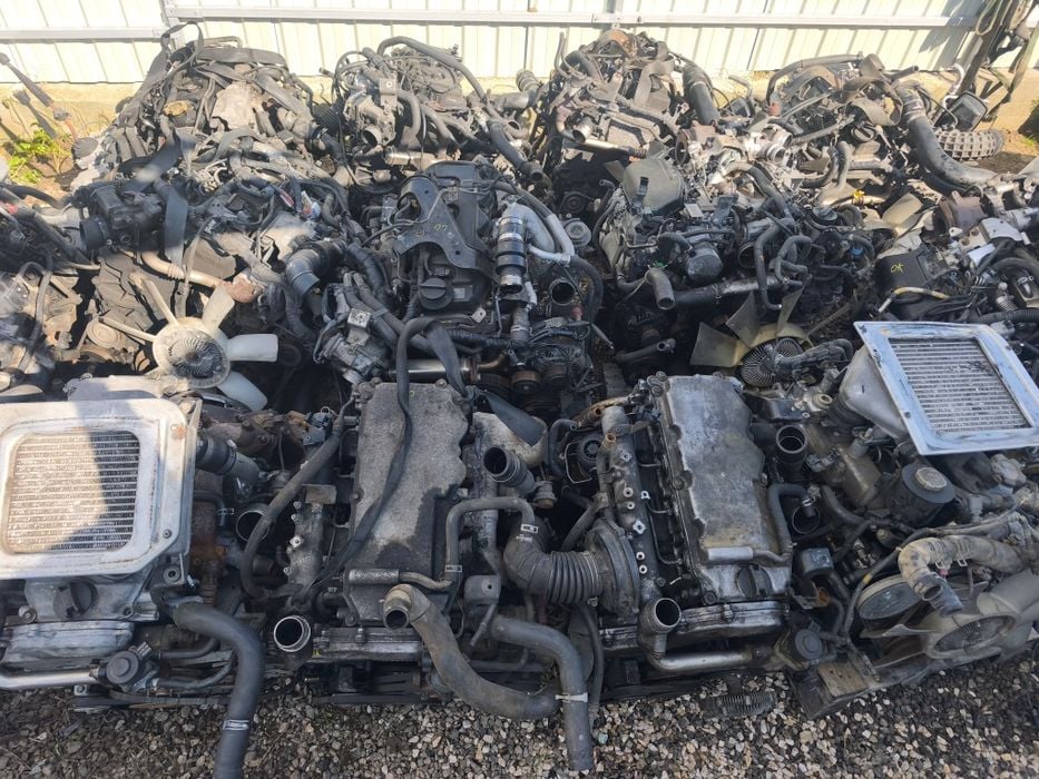 Motor nissan navara pathfinder cabstar maxity 2.3 2.5 3.0 V6 V9X