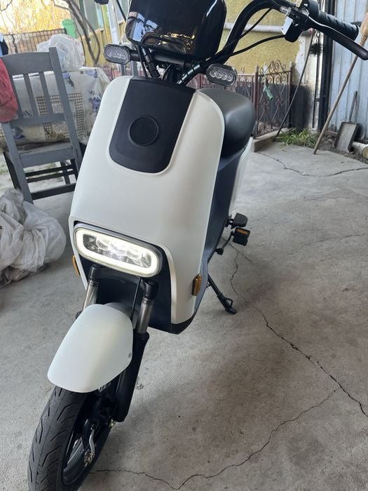 Vand scuter electric