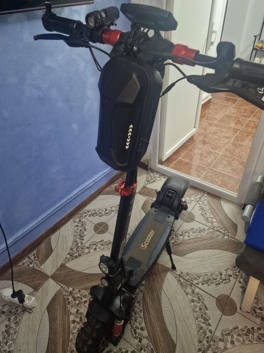 Vând trotineta electrica scooter ix6