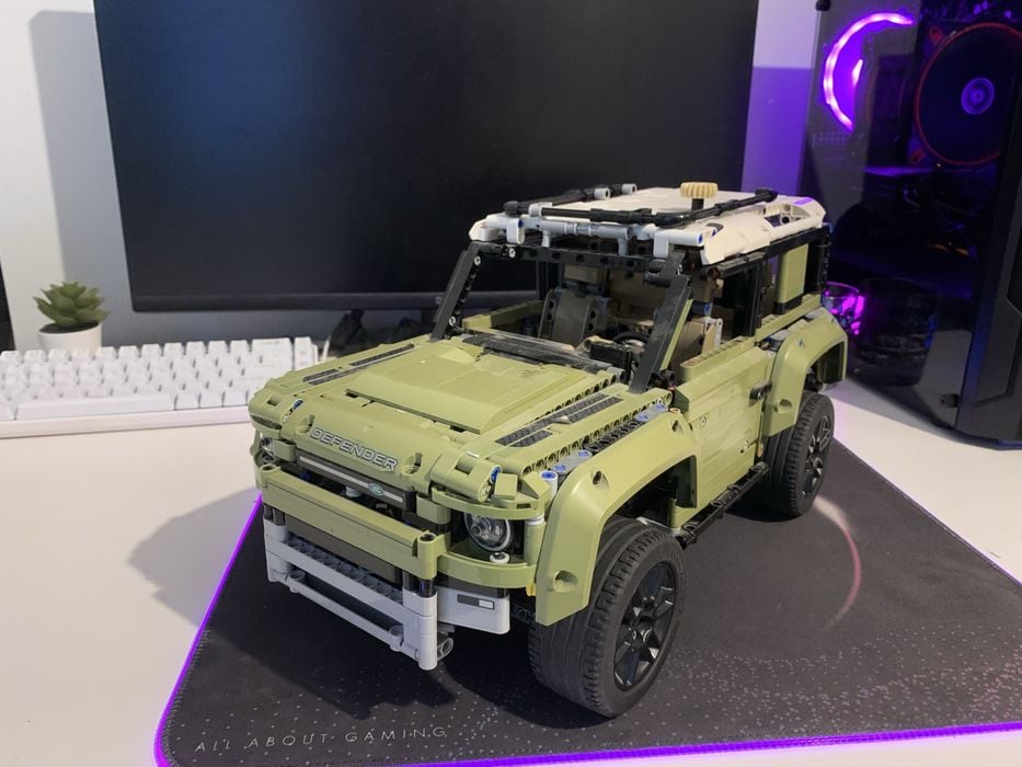 Lego Land rover defender