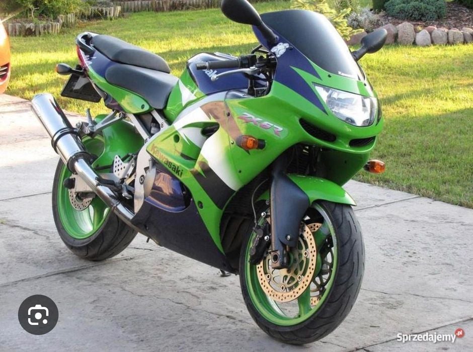 Dezmembrez Kawasaki ninja