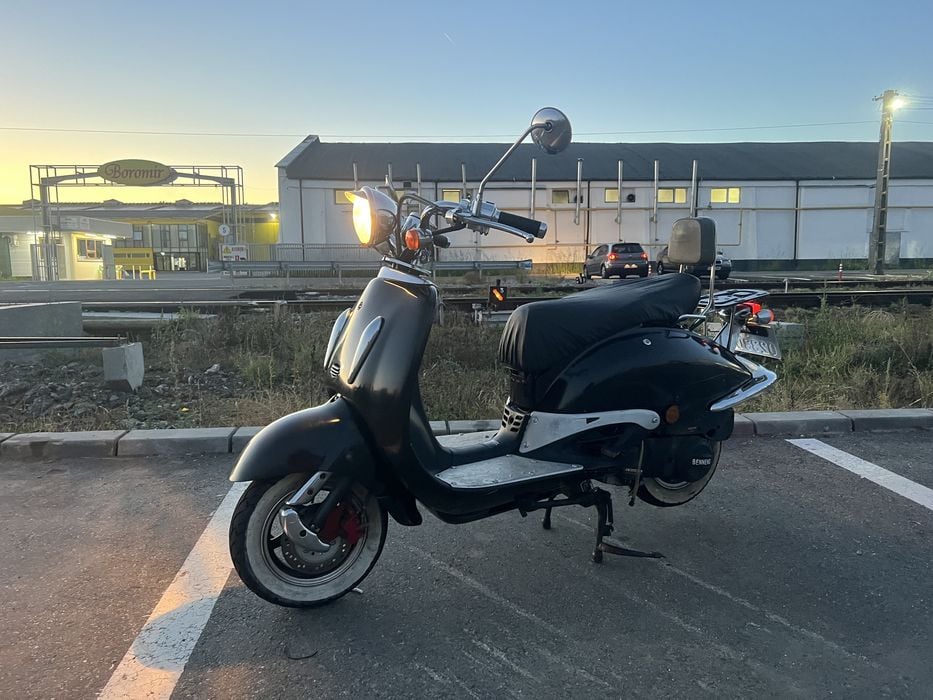 Vand scuter ZNEN125cc 2010  (replica vespa liberty aprilia)