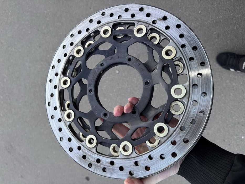 Discuri frana fata Honda cbr 600rr 2003 Yutaka