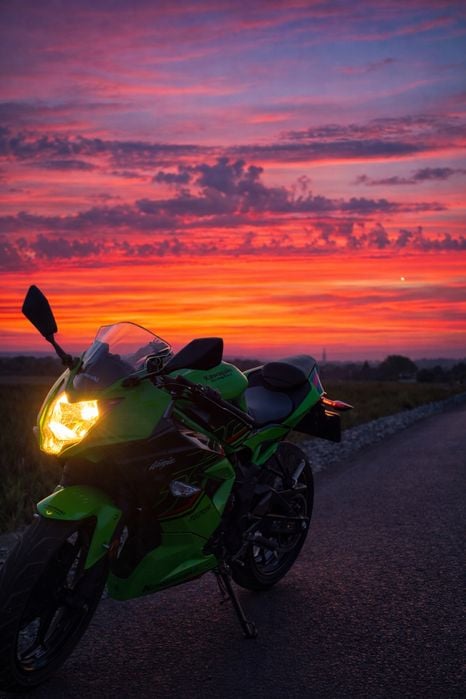 Vând Kawasaki Ninja 125