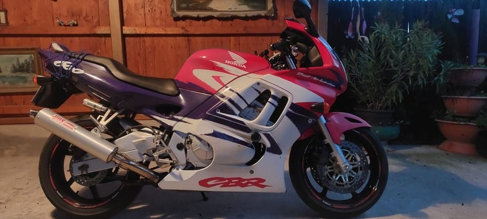 Honda CBR 600F 3