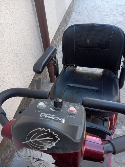 Vând motoscuter de handicap