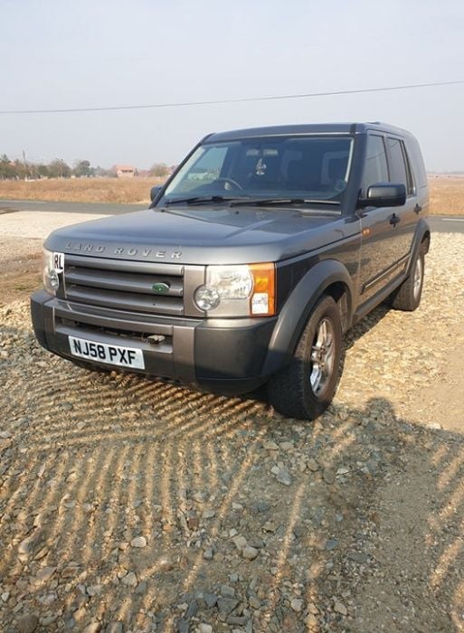 dezmembrez land rover discovery3 motor de 2.7 cutie manuala an2008