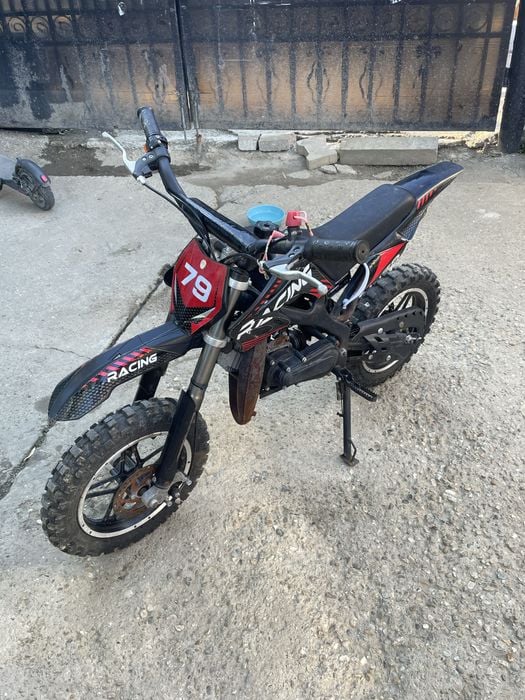 Vand moto cross 50cc copii ca nou