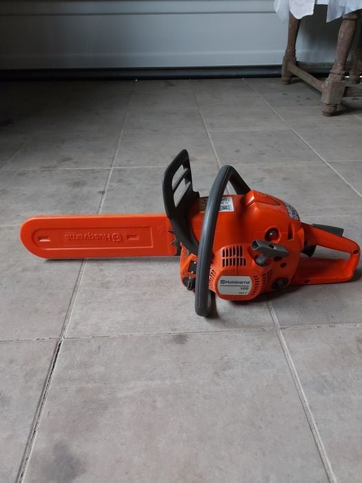 Vând husqvarna  120 mark ll
