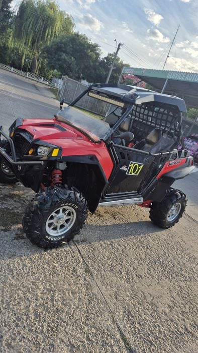 Polaris Rzr 900 cc.       Se accepta  schimburi