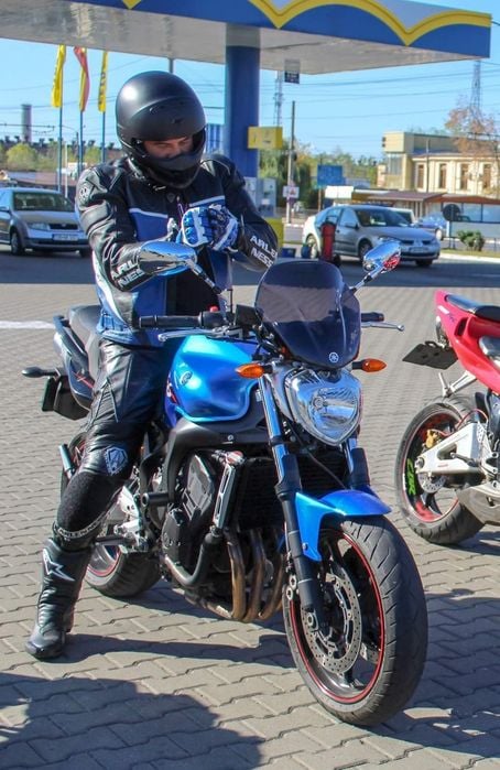 YAMAHA FZ6 s2 an fb 2007