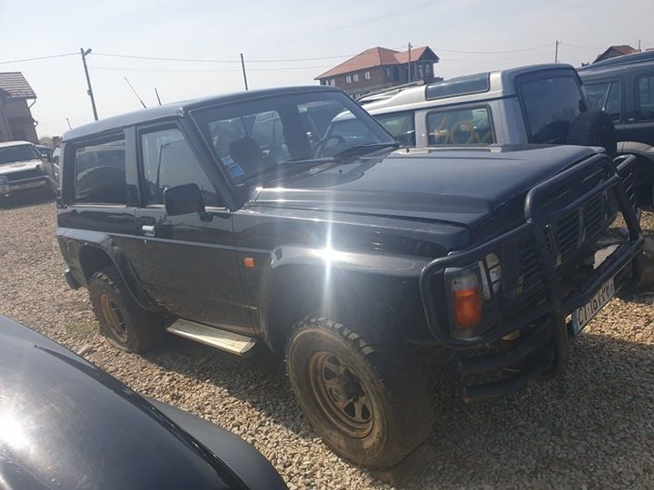dezmembrez nissan patrol y60