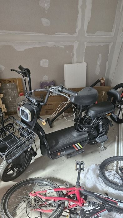 Scuter electric ca nou