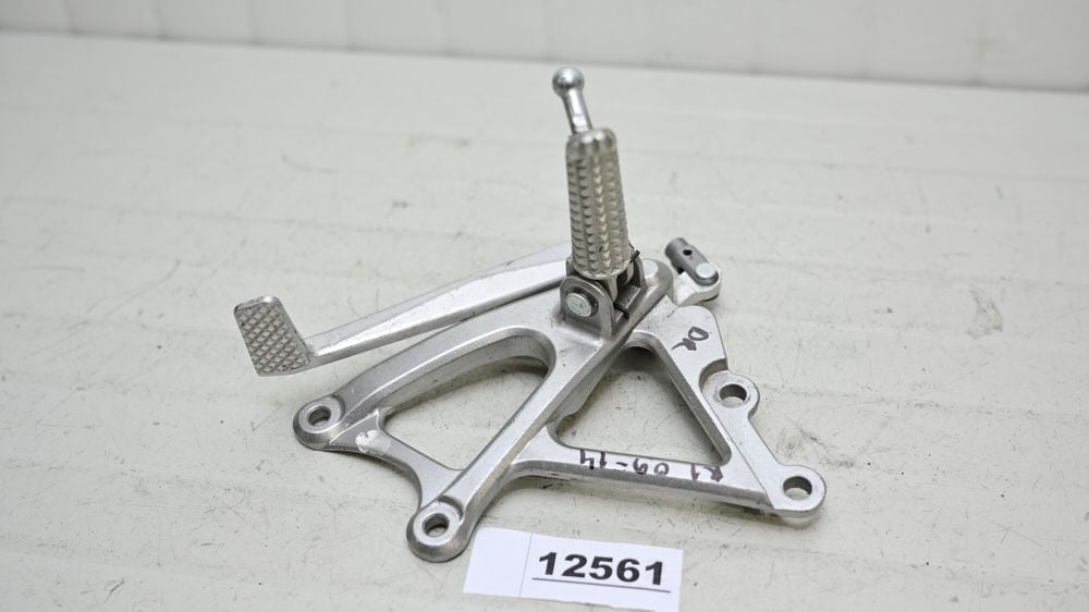 Suport Scarita Fata Dreapta Cu Pedala Frana Yamaha R1 2009 -  2014