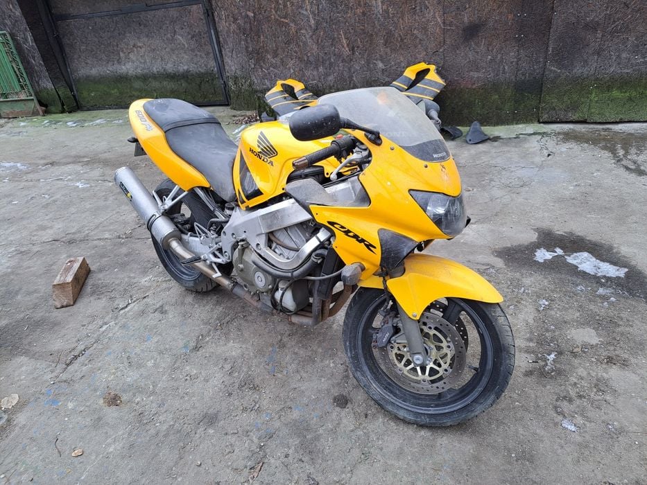 Piese honda cbr f4 model carburatie