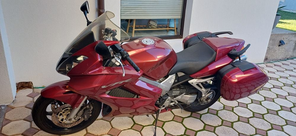 Honda VFR800 v-tech -Vanzare/Inchiriere