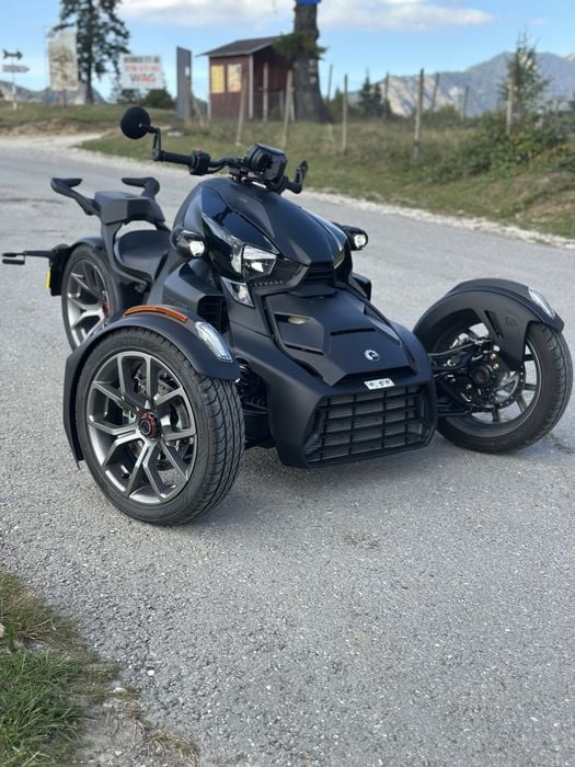 Can-Am Ryker 900 - 82 CP / 1100 km - Se conduce Cu B
