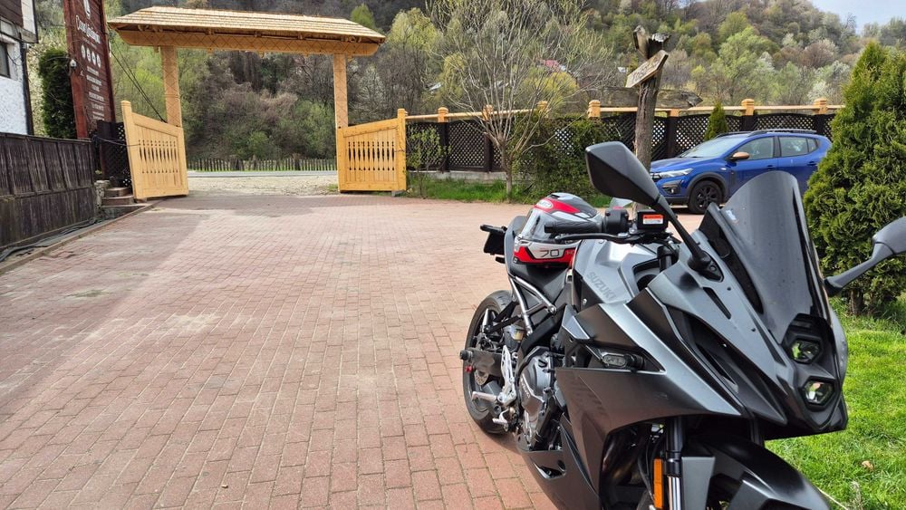 Suzuki gsx 8R, an 2024