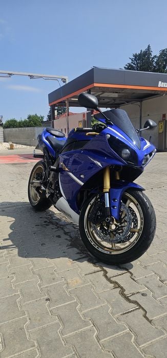 Yamaha R1 BigBang 2014