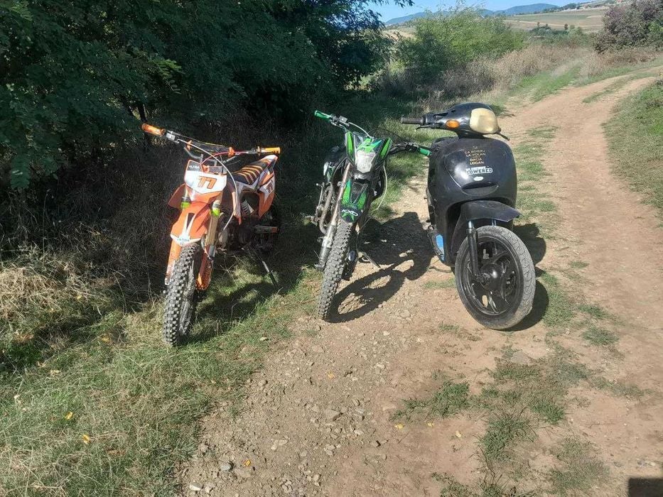 Vând scuter Cagiva / Derbi 125cc 2T, un model foarte rar în România.