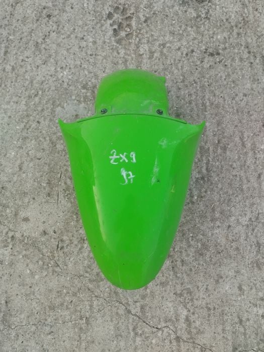 Apărătoare aripa roata fata pentru Kawasaki zx9r model  1996-1997