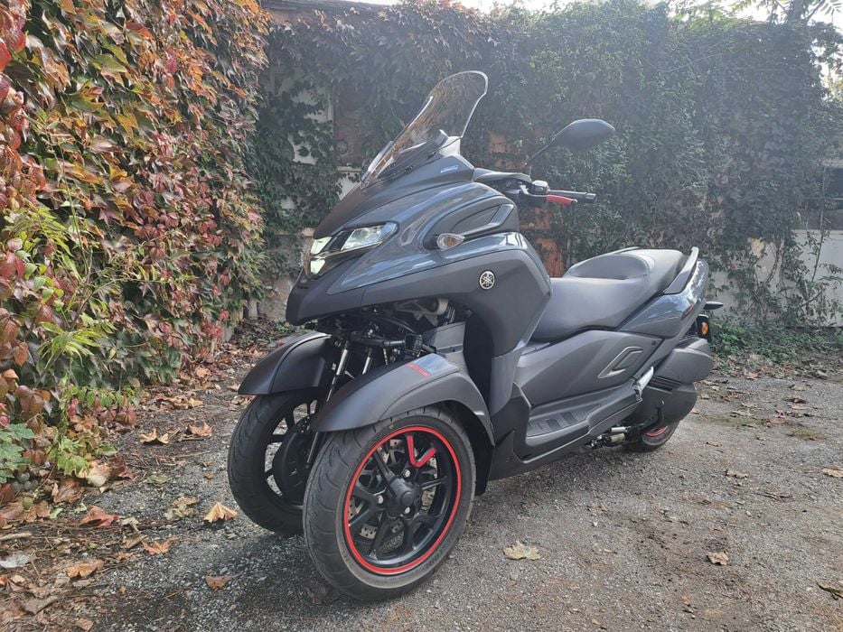 YAMAHA Tricity 300, an 2024, stare nouă - permis conducere categoria B