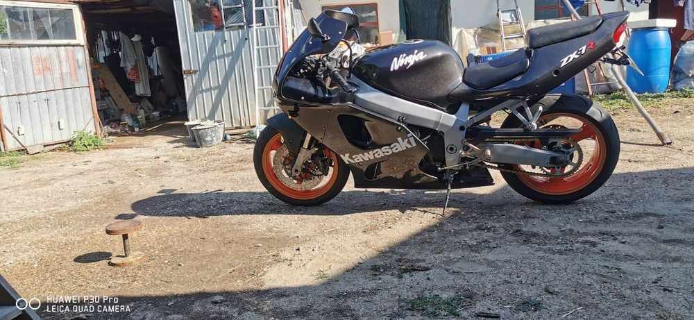 Kawasaki ninja zx7r