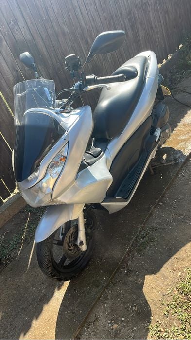 Honda pcx 124cc, an 2103