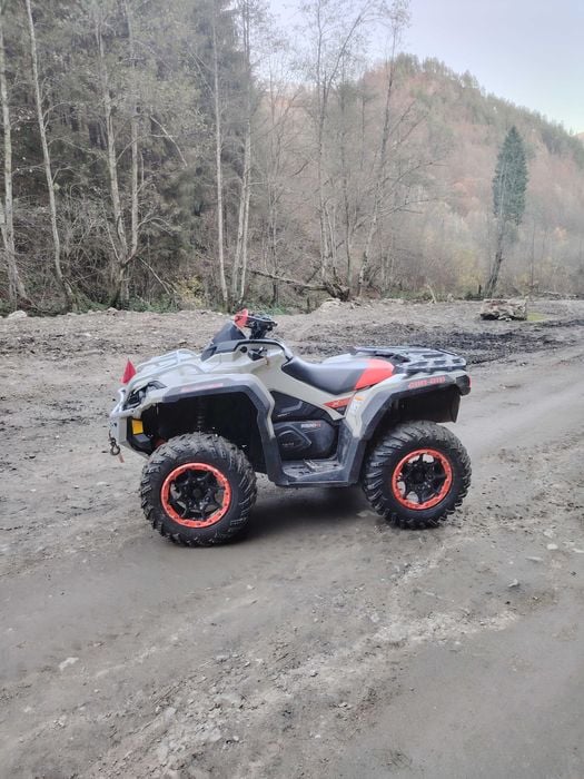 Vând Can-am outlander 1000 xcc an 2022