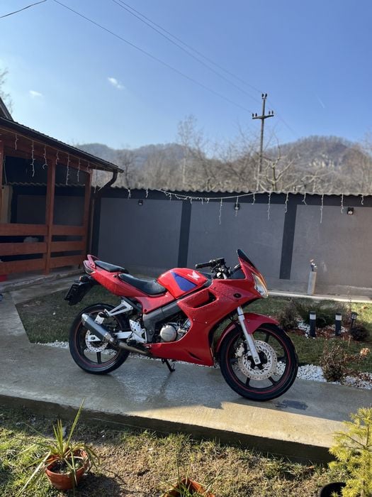 Honda cbr 125 jc34 2006 cat (A1) 16 ani