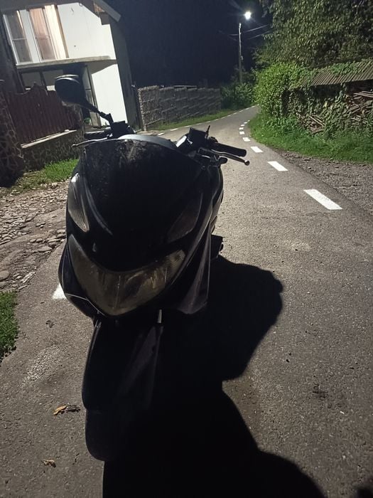 Vând scuter Suzuki burgman 125 defect