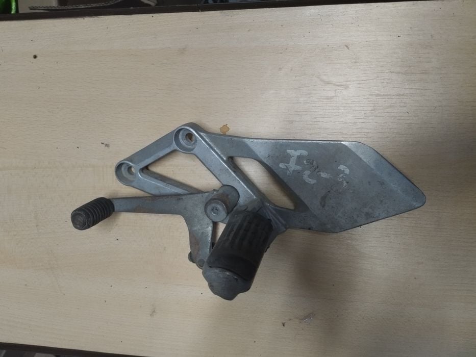 Suport scăriță stânga cu schimbător pentru Honda Cbr 600 F3 1995-1998