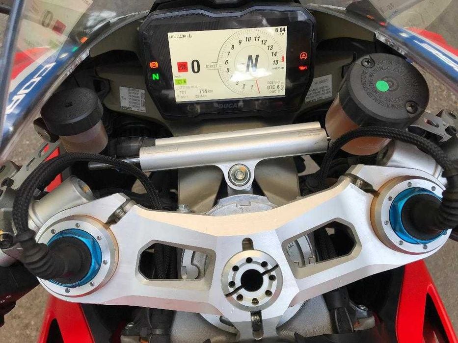 Ducati Panigale V4S Corse