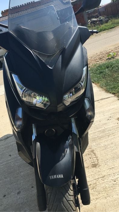 Vand scuter Yamaha XMAX 400