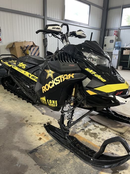 Vand snowmobil summitX 850 turbo