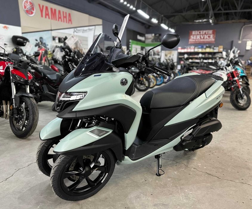 Yamaha Tricity 125 - se conduce cu B125 - stoc Yamaha Constanta