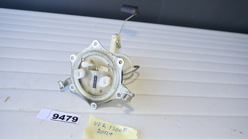 Honda VFR1200F 2012+ Pompa de benzina