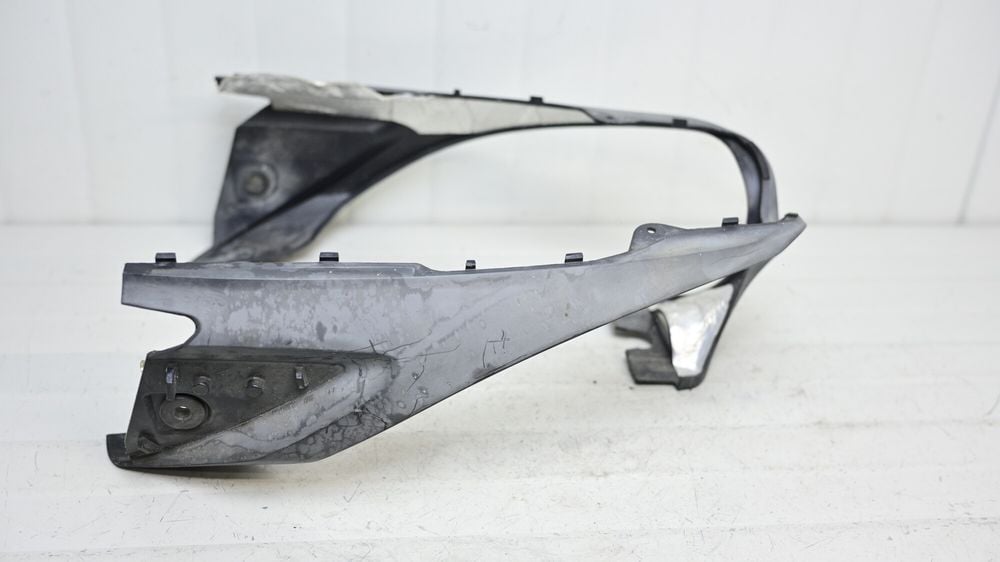 Carena Plastic Spate Evacuare Yamaha FZ6 2004 - 2009