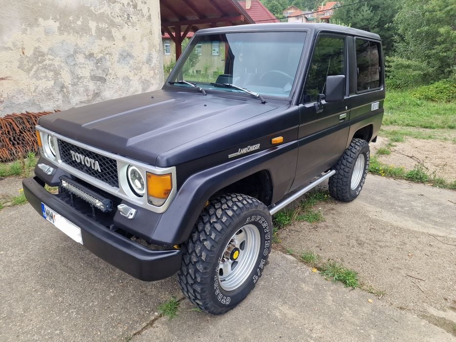 De vânzare: Toyota LJ 70 (1986)