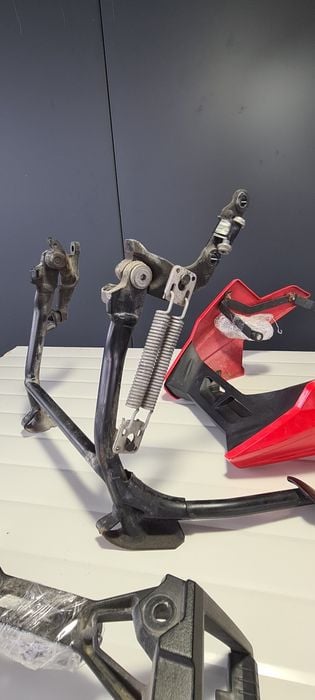 Evacuare sport completa Dominator BMW F900R cric central bugspoiler