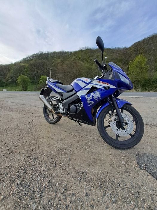 Motocicleta A1 Honda Cbr 125