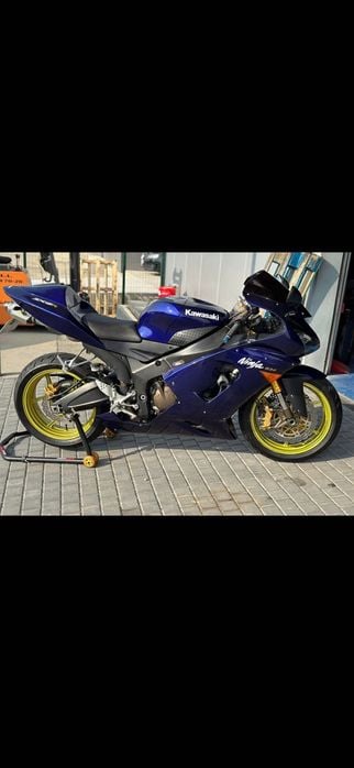 Kawasaki Zx6r(nu Honda cbr 600,Yamaha R6,suzuki gsxr 600)