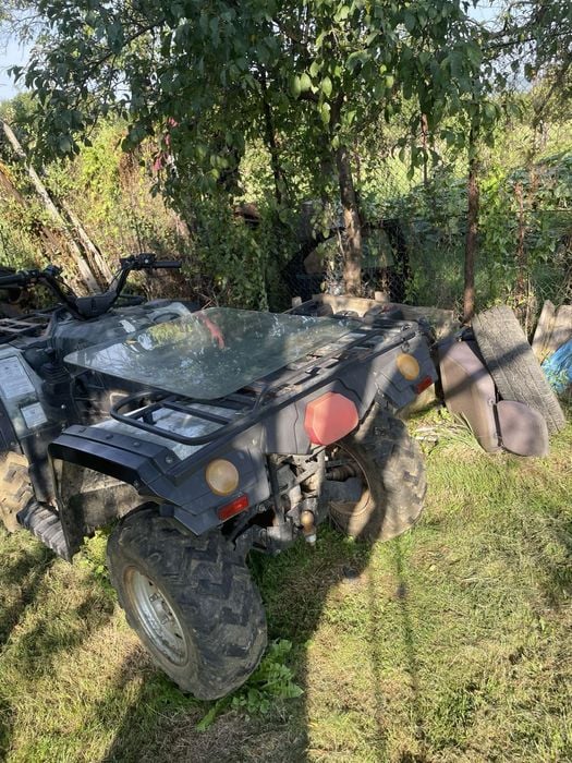 Vând atv defect