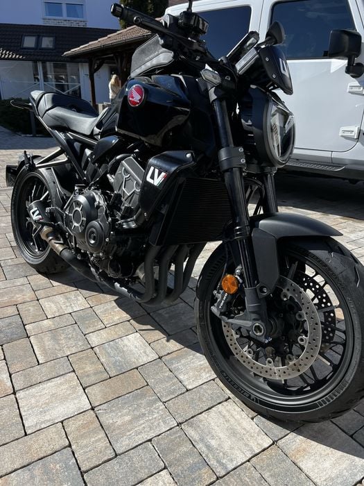 Honda CB 1000 r  black edițion