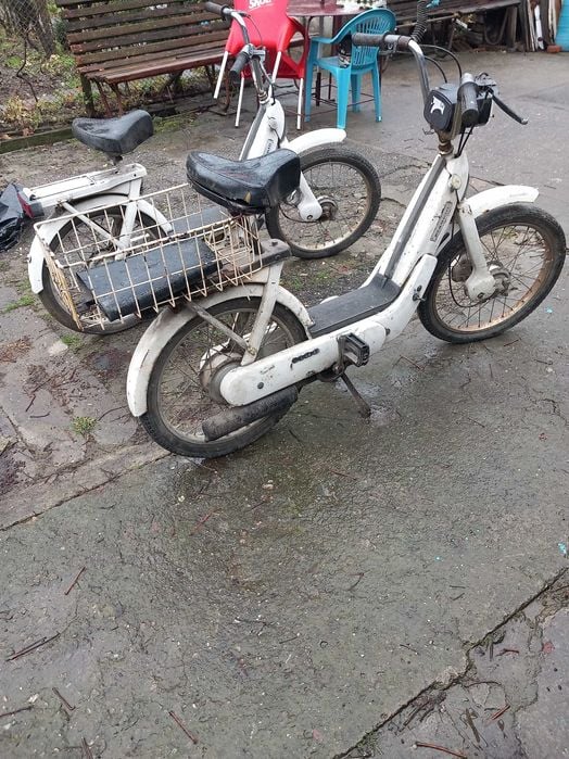 Vand 2 scutere Piagio Ciao