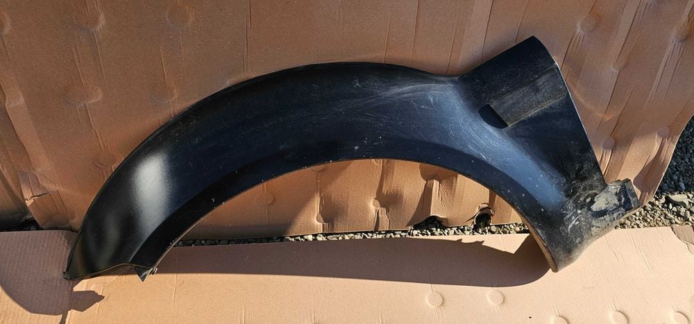 Bandou aripa stanga fata Suzuki Jimny 2000 - 2012